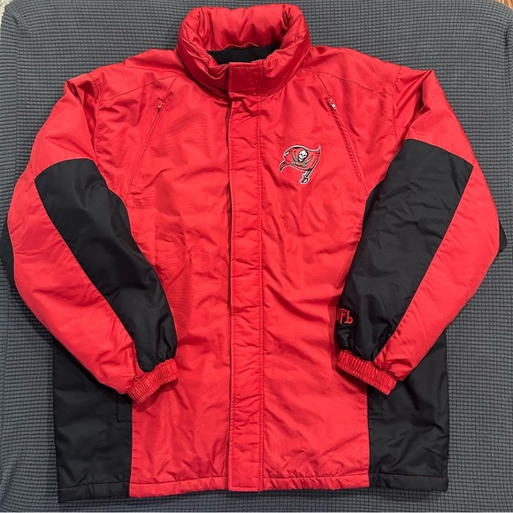 NFL Other - Tampa Bay Buccaneers NFL Red Black Insulated Jacket XL Hooded Zip Pockets